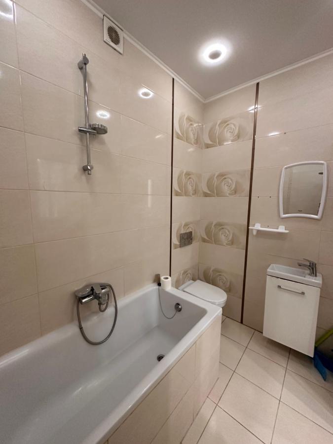 New Central 2Room Apartment Lviv Eksteriør billede